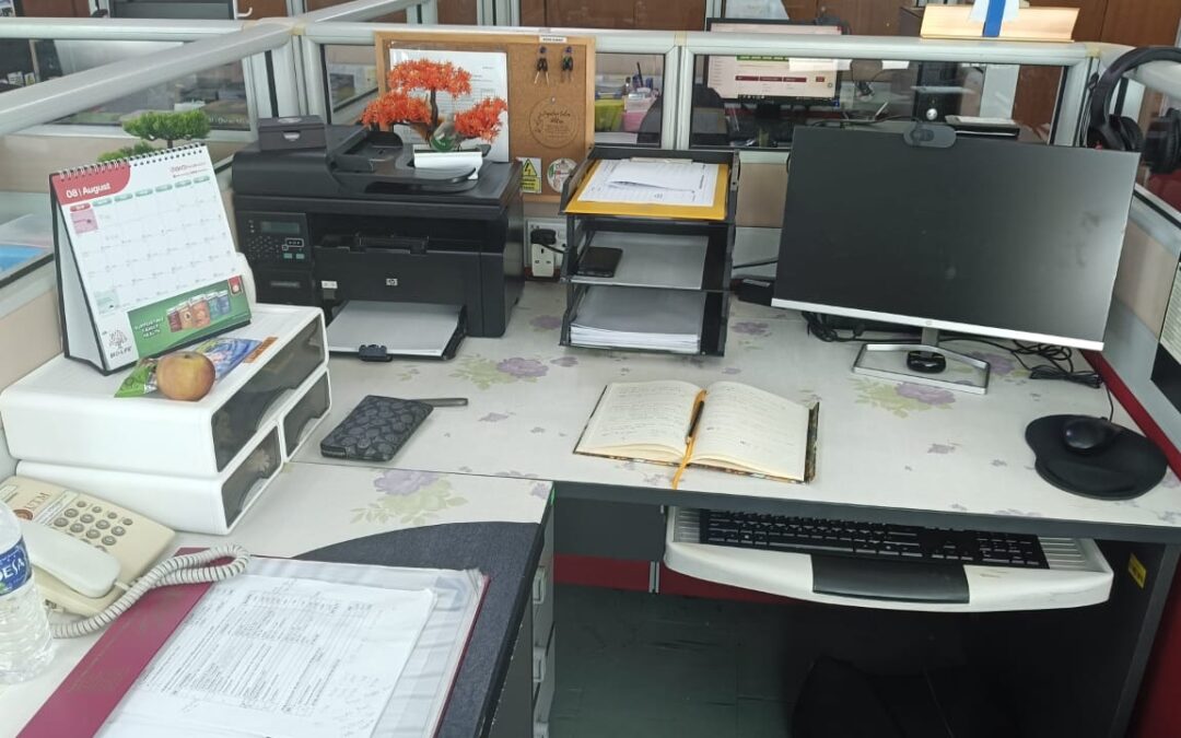 Ruang Kerja Staf Terbaik EKSA UTM CDex